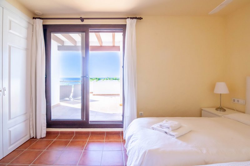 Villa de lujo con salida privada a la playa (16 pax) - Imagen 26