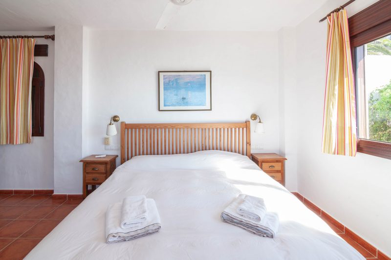 Villa de lujo con salida privada a la playa (16 pax) - Imagen 23