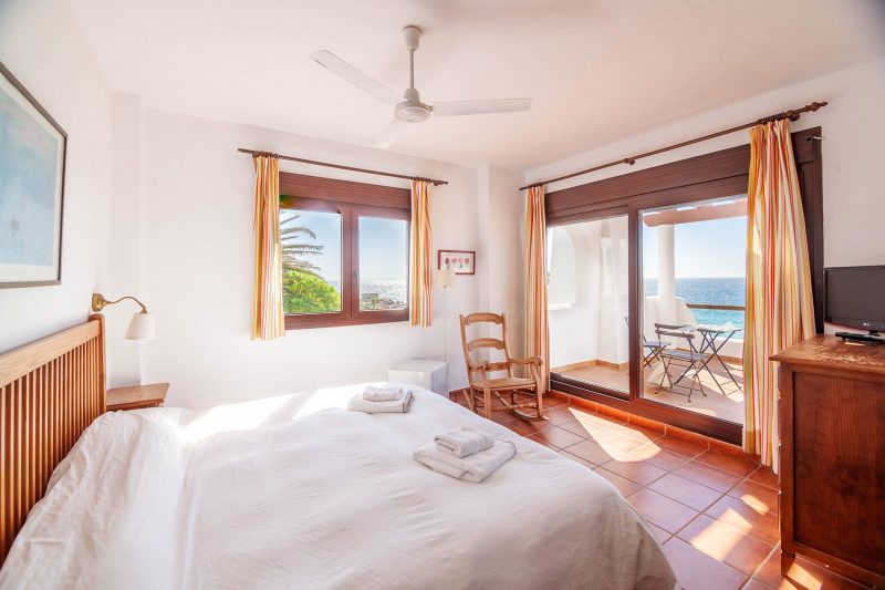 Villa de lujo con salida privada a la playa (16 pax) - Imagen 25