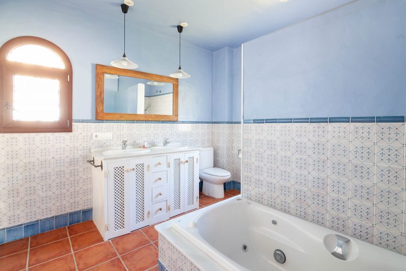 Villa de lujo con salida privada a la playa (16 pax) - Imagen 21