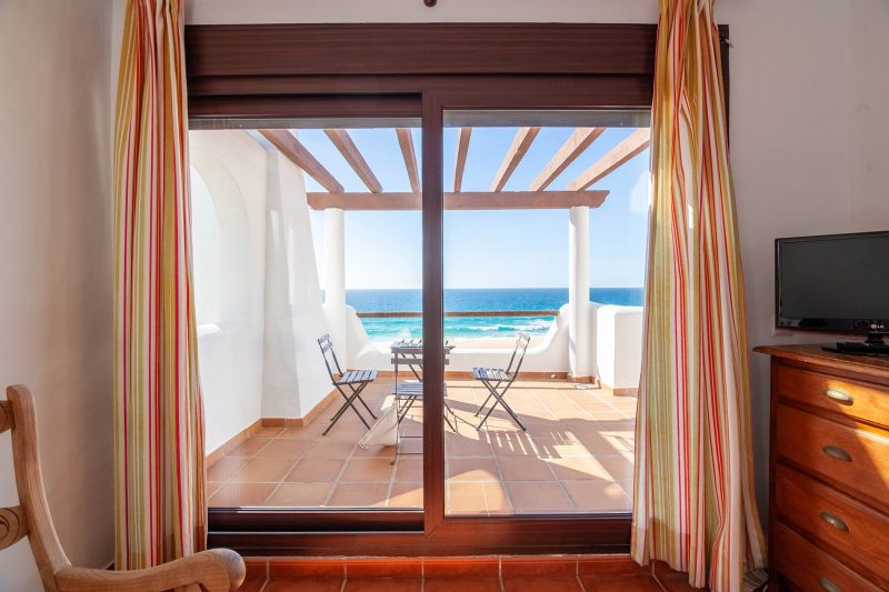 Villa de lujo con salida privada a la playa (16 pax) - Imagen 20